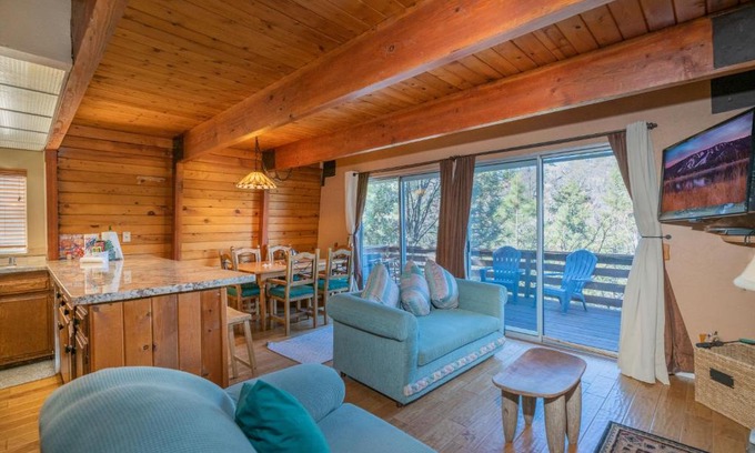Upper Moonridge House | Bear Claw Inn