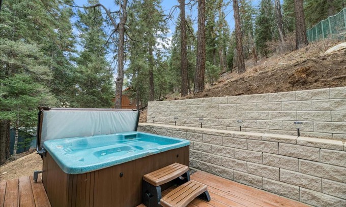 Big Bear Lake House | Bear Mountain Summit Lodge