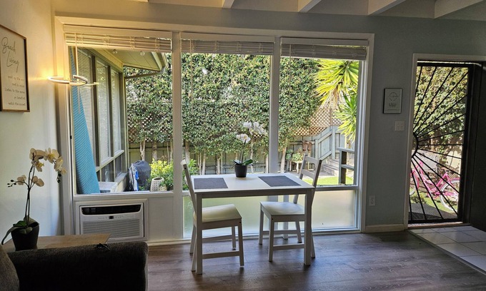 Beach Barber Tract Apartment | Beautiful Oceanview Getaway Just Steps from Windansea Beach!