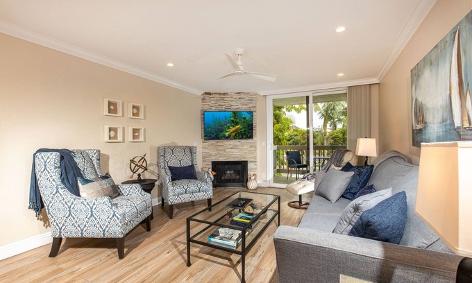 Townsite Condo | Beautiful One Bedroom Unit in Oceanside. Starting at $95 a Night! 760 Sq Ft