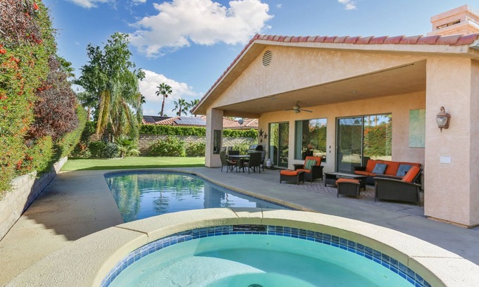 Palm Springs House | Beautiful Palm Springs Home - 3 Bed 3 Bath Home