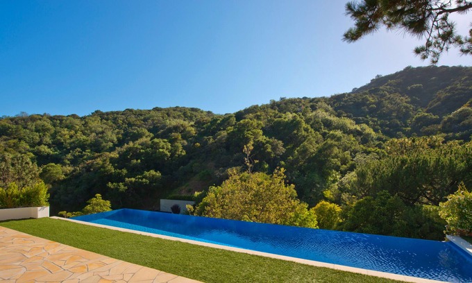 Beverly Glen House | Beverly Hills Luxurious Home with Private Infinity Pool with Incredible Views