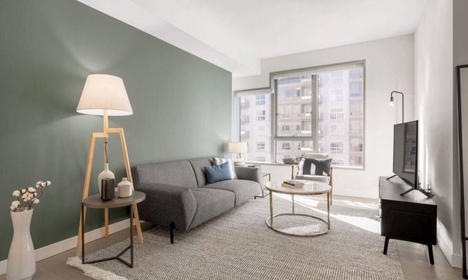 Bunker Hill Apartment | Bright Downtown 1BR w/Gym, Doorman, nr. Metro Center, by Blueground