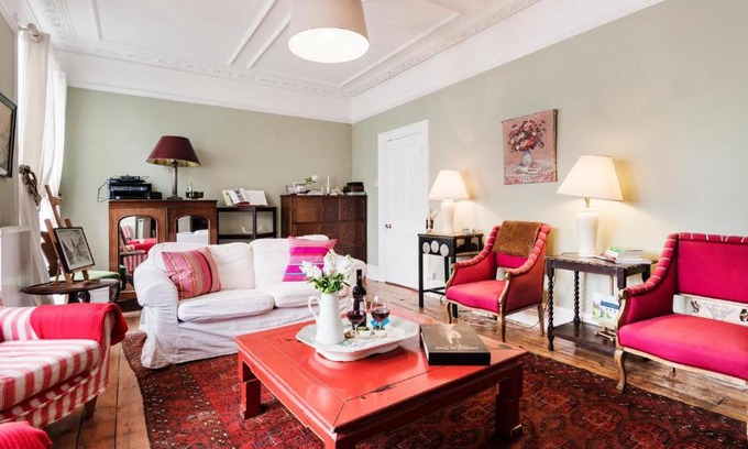 Town Apartment | Bright Parsons Green Maisonette