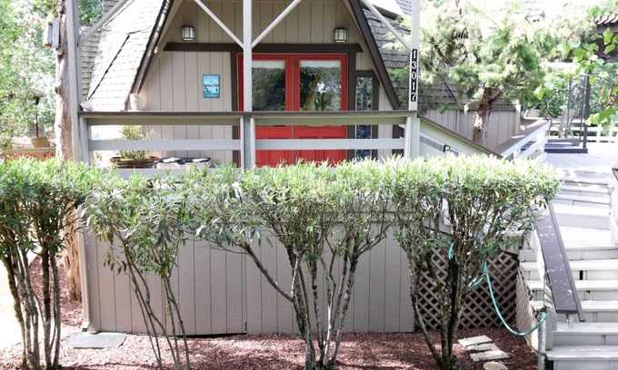 Clear Lake Cabin | Cabin ∙ 3 bedrooms ∙ 6 guests
