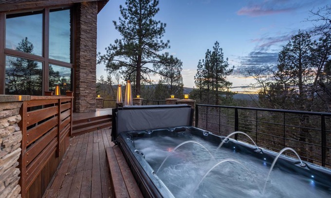 Upper Moonridge Cabin | Cabin ∙ 5 bedrooms ∙ 14 guests