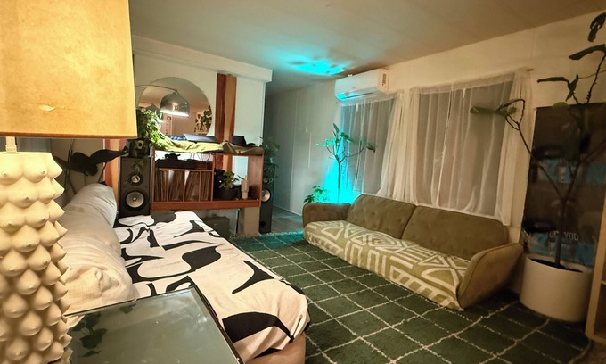 Topanga House | Charming 1-bedroom in 2BD 1970’s bungalow in lovely Topanga Canyon