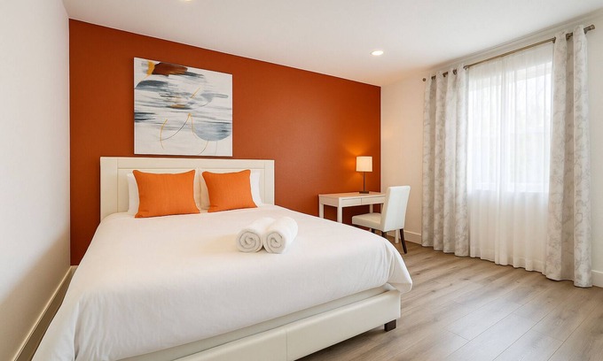 Westminster House | Charming 1-bedroom house in brilliant Westminster with WiFi, AC