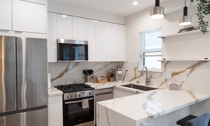 NoHo Arts District Apartment | CHARMING 1BR HAVEN: NEWLY REMODELED APARTMENT WITH PATIO AND OUTDOOR SEATING p62
