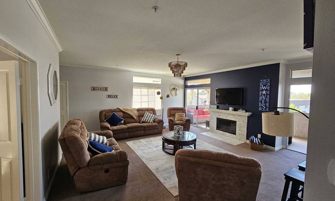 Huntington Beach Condo | Charming 3-bedroom condo, less than a mile from ocean