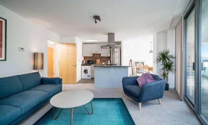 Limehouse Apartment | Charming flat near Canary Wharf