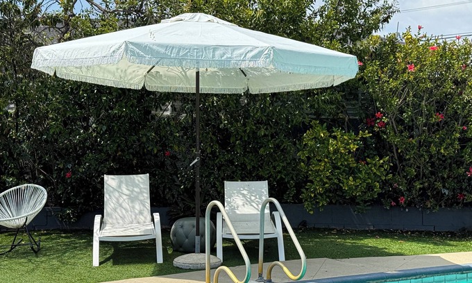 Los Angeles Apartment | Charming Poolside ADU – Steps from SoFi Stadium MK3-LAD