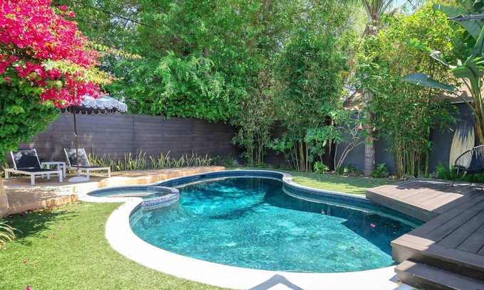 Beverly Grove House | Chic Modern Residence with Pool, Jacuzzi & BBQ