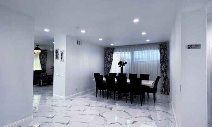 Coachella House | Coachella White House