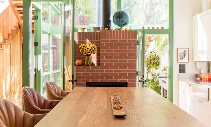 Venice House | Colorful, artistic and architectural beach house in the heart of Venice Beach.