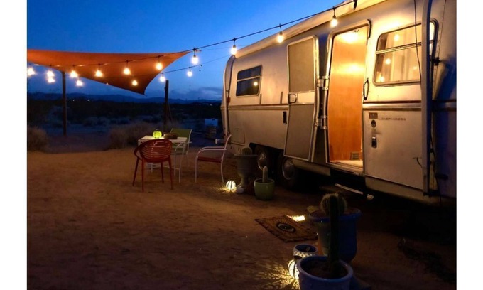 Joshua Tree House | CopperBlue: Camper, Hot Tub & Star