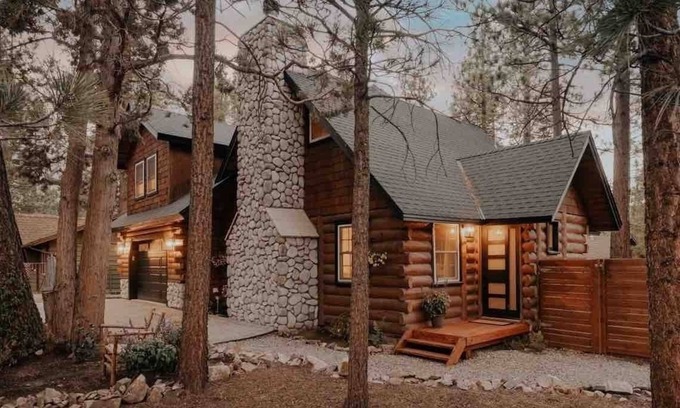 Big Bear City Cabin | Corner Cabin AC Spa Game room Dog Friendly