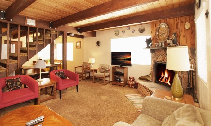Big Bear City House | Country Cottage