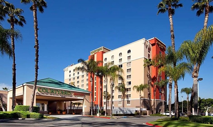 Walnut Valley Hotel | Courtyard by Marriott Baldwin Park