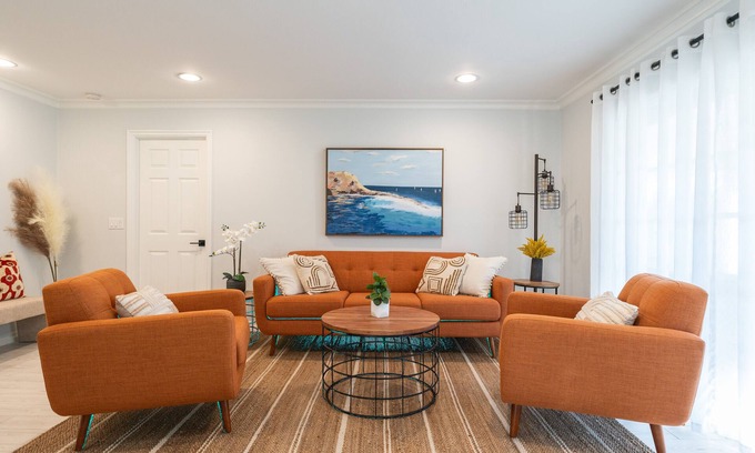 Los Angeles County House | Cozy 3 Bedroom & 2 Bathroom Single-level Home in West Hills
