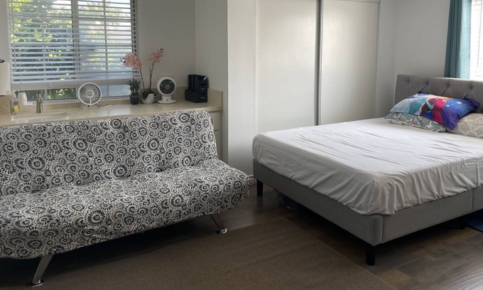 Fountain Valley Apartment | Cozy warm spacious 400sqft studio in center of Orange County