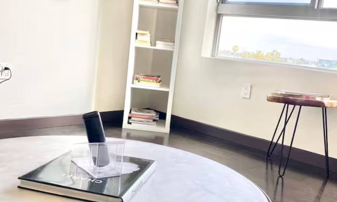Los Angeles Apartment | Cute Cozy unit right in West Hollywood