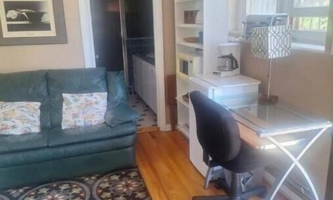 Westwood Apartment | cute place of your own
