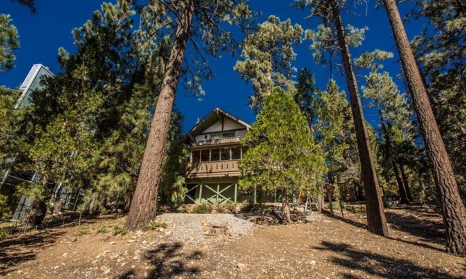 Whispering Forest House | D and V Retreat