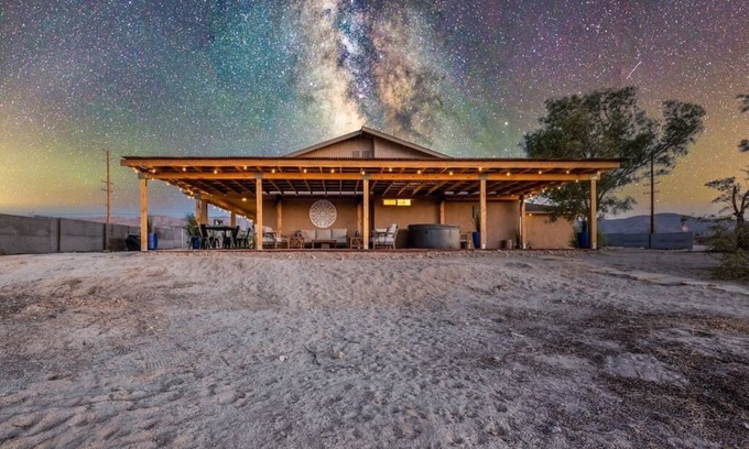 Indian Cove House | Desert Pearl by Colby & Conrad