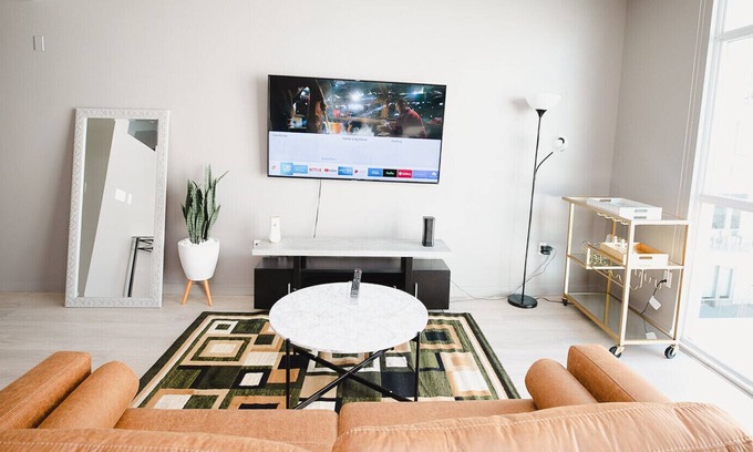 Beverly Hills Apartment | DOWNTOWN LA!! Beautiful Apartment☀️