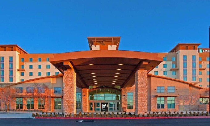 Palmdale Hotel | Embassy Suites Palmdale