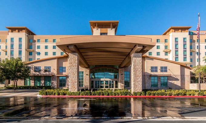 Palmdale Hotel | Embassy Suites Palmdale