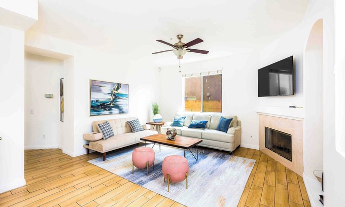 Fontana House | Family Retreat Near 15 Fwy|Large Yard|Pet-Friendly|Flexible Stays Avail. #41402