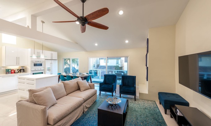 Santa Ana Heights Condo | Four Bedroom Condo One Street From The Sand with AC!