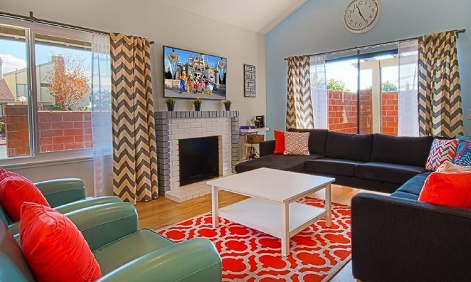 Anaheim Resort Condo | Funtierland + Suite Escapes 7 + Walk to Disney + Nursery + Pool