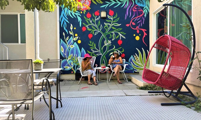 Encino House | Garden Home - Easy access to Tourist Attractions