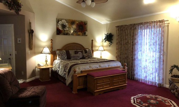 Running Springs House | Giant Oaks Lodge - 2 Bed Spa Lodge 110