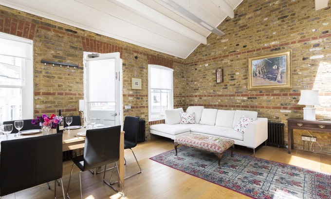 Fulham Apartment | Gironde Road by onefinestay