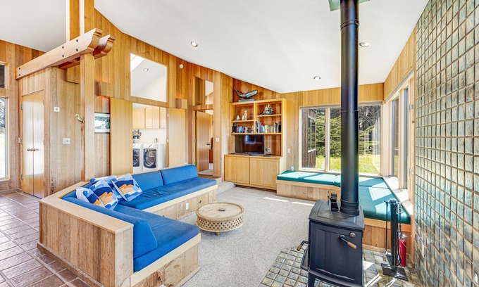 Sea Ranch House | Gorgeous House with Ocean Views & Shared Pools plus Nearby Beach & Bluff Trail