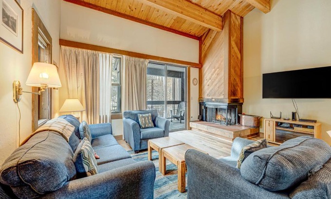 Truckee Apartment | Great Northstar Condo