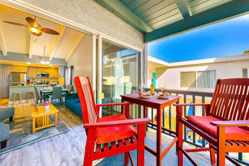Balboa Peninsula Apartment | Groundswell E