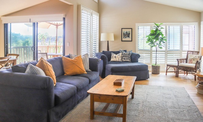 Solana Beach Condo | High Tides & Good Vibes - Beachside Retreat, A/C