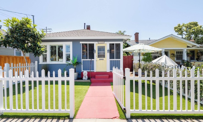 Hillcrest House | Hillcrest Hideaway one block from downtown action, dog friendly w/private yard