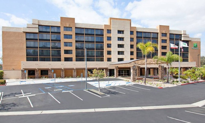 Valle Lindo Hotel | Holiday Inn Diamond Bar - Pomona, an IHG Hotel