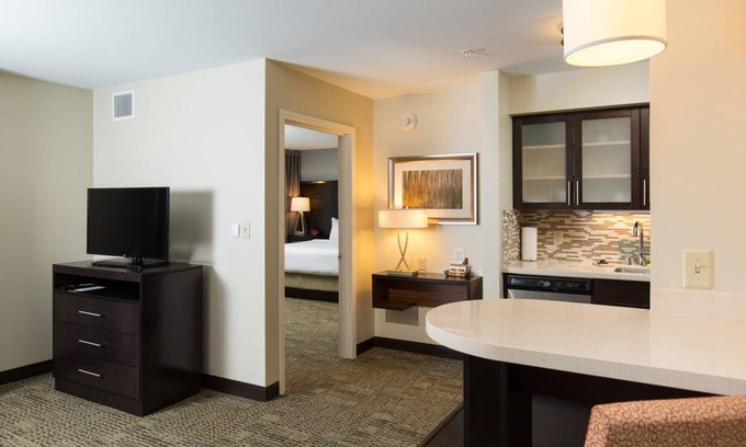 Corona Hotel | Hotel ∙ 2 bedrooms ∙ 6 guests