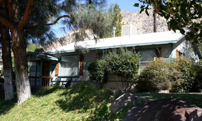 Kernville House | House ∙ 1 bedroom ∙ 4 guests