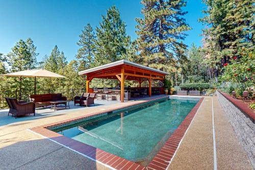 Grass Valley House | House ∙ 2 bedrooms ∙ 4 guests