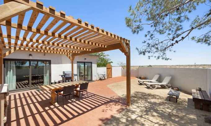 Yucca Valley House | House ∙ 2 bedrooms ∙ 4 guests
