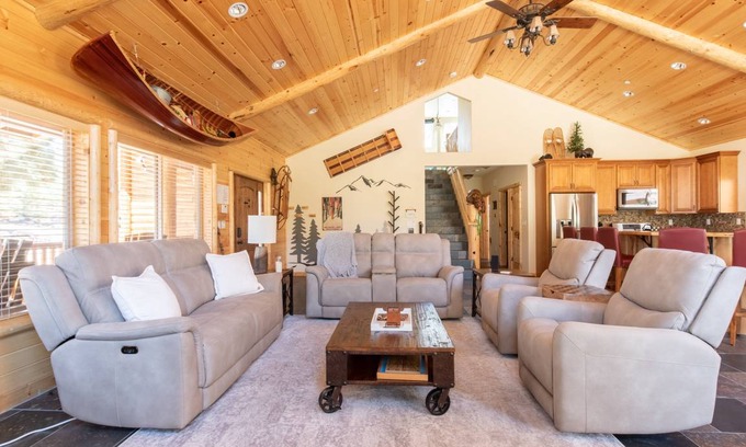 Eagle Mountain Estates House | House ∙ 3 bedrooms ∙ 12 guests