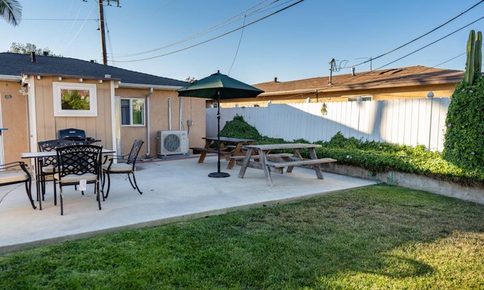 Northwest Torrance House | House ∙ 3 bedrooms ∙ 9 guests